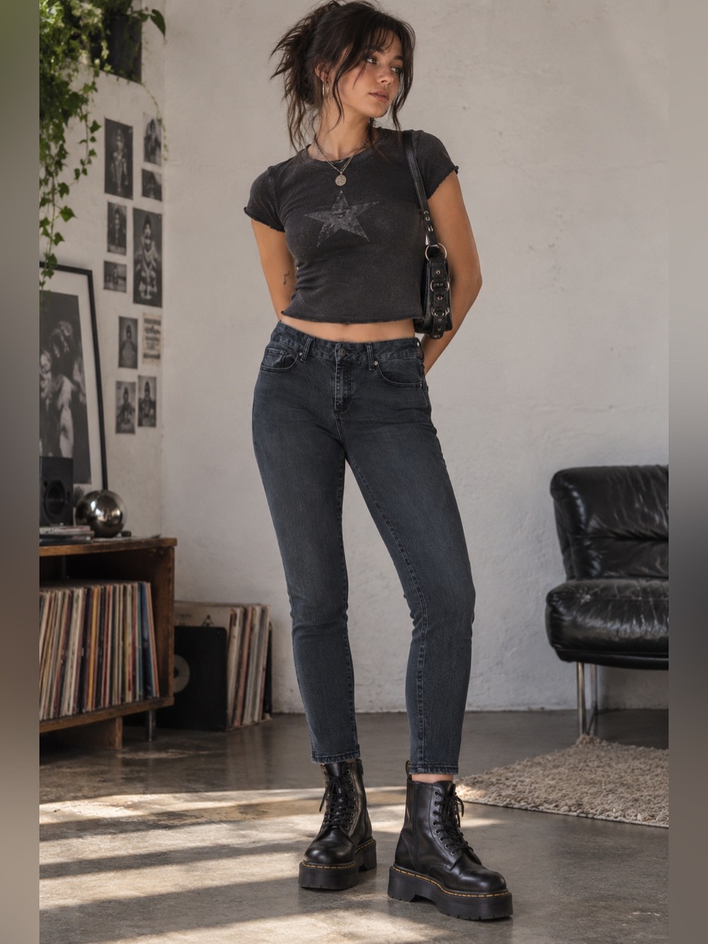 Seven7 Women's Black Skinny Stretch Denim Jeans 5-Pocket Logo Studded Size 16